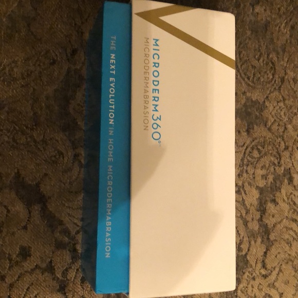 KELLEY West Microdermabrasion tool with charger,pads,addtl body diamond tip. - Picture 2 of 5